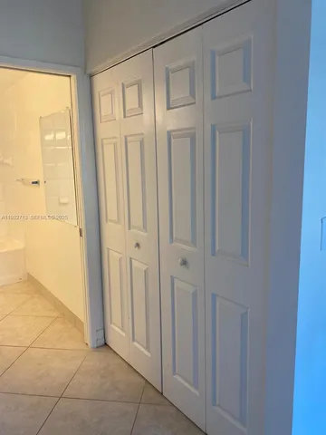 $2,100 | 8060 North Nob Hill Road, Unit 102, Tamarac, FL 33321