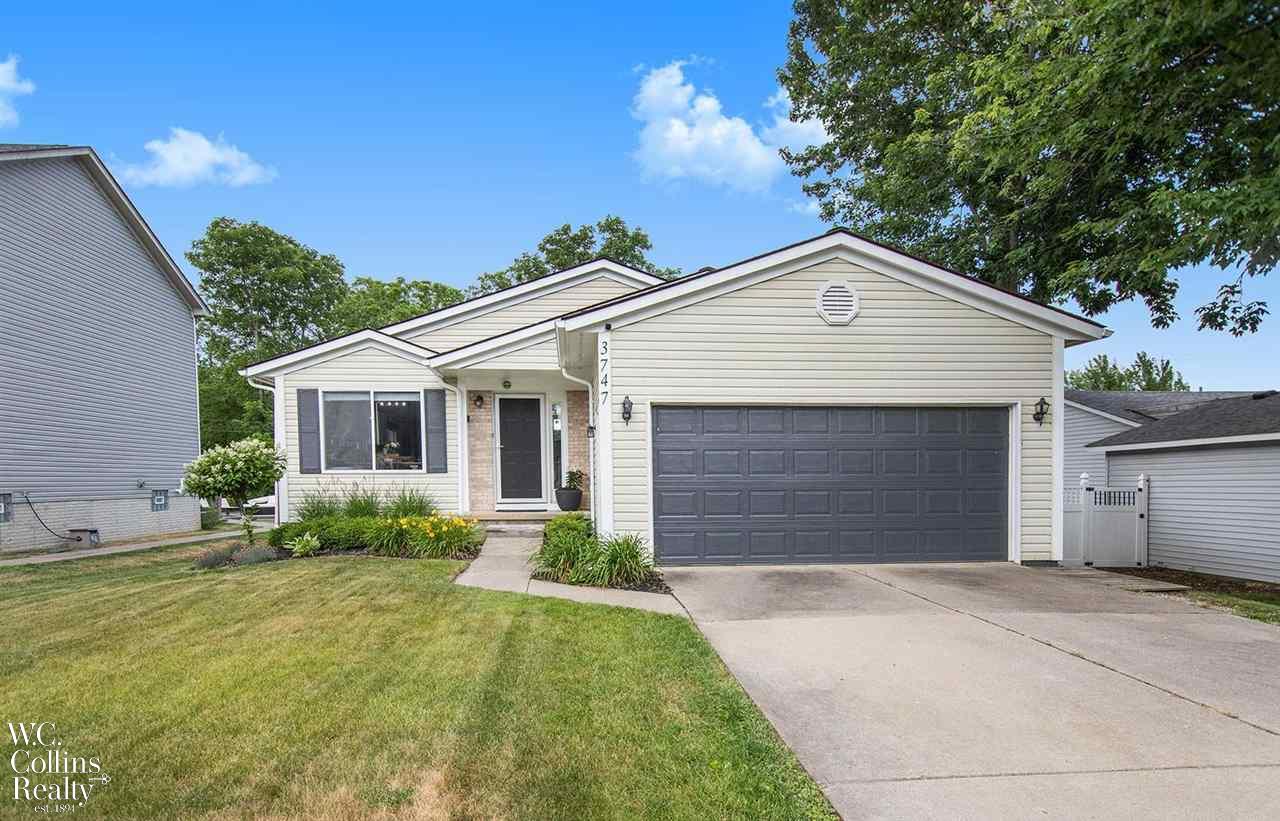 3747 Dearborn Avenue Rochester Hills, MI 48309 - Photo 1 of 28