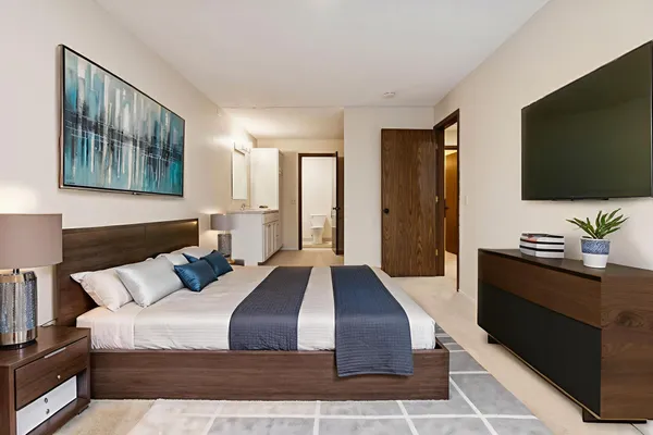 $174,000 | 4009 Heritage Hills Drive, Unit 202, Bloomington, MN 55437