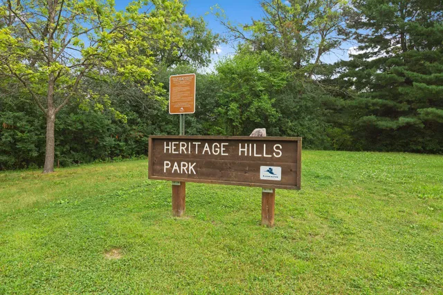 $179,900 | 4009 Heritage Hills Drive, Unit 202, Bloomington, MN 55437