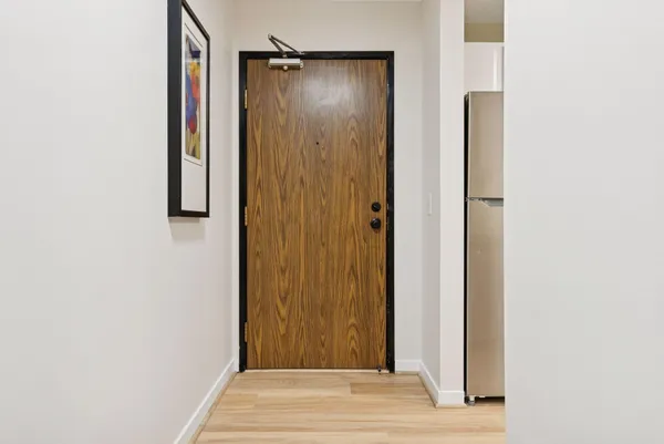 $171,500 | 4009 Heritage Hills Drive, Unit 202, Bloomington, MN 55437