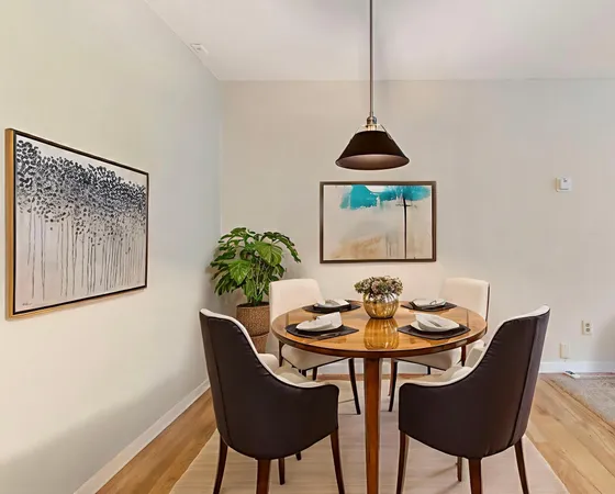 $171,500 | 4009 Heritage Hills Drive, Unit 202, Bloomington, MN 55437