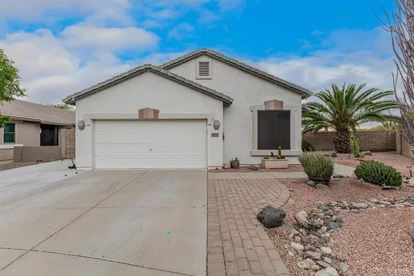 $2,400 | 20944 North 94th Lane, Peoria, AZ 85382