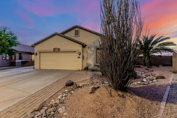 $2,400 | 20944 North 94th Lane, Peoria, AZ 85382