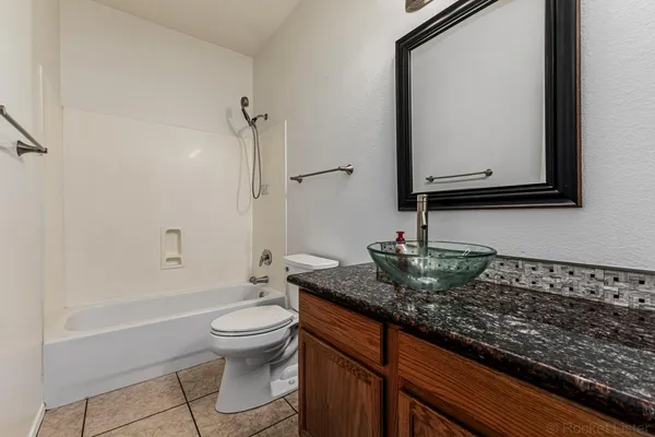 $2,400 | 20944 North 94th Lane, Peoria, AZ 85382