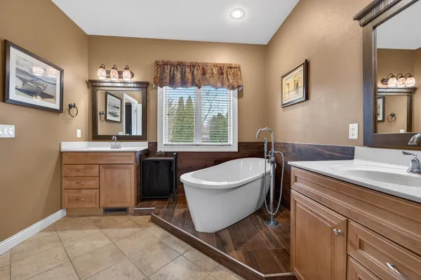 $637,000 | 609 South Meadowbrook Lane, Waunakee, WI 53597