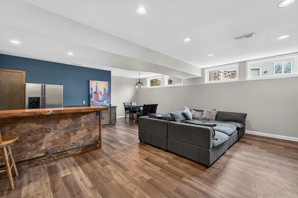 $637,000 | 609 South Meadowbrook Lane, Waunakee, WI 53597