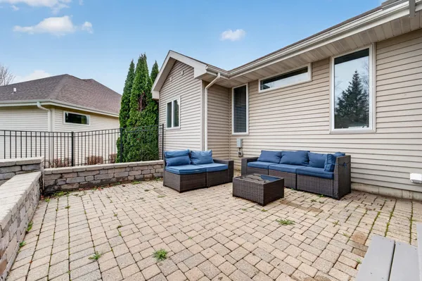 $637,000 | 609 South Meadowbrook Lane, Waunakee, WI 53597