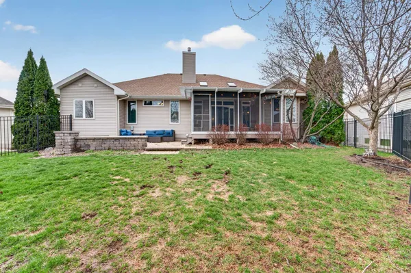 $637,000 | 609 South Meadowbrook Lane, Waunakee, WI 53597