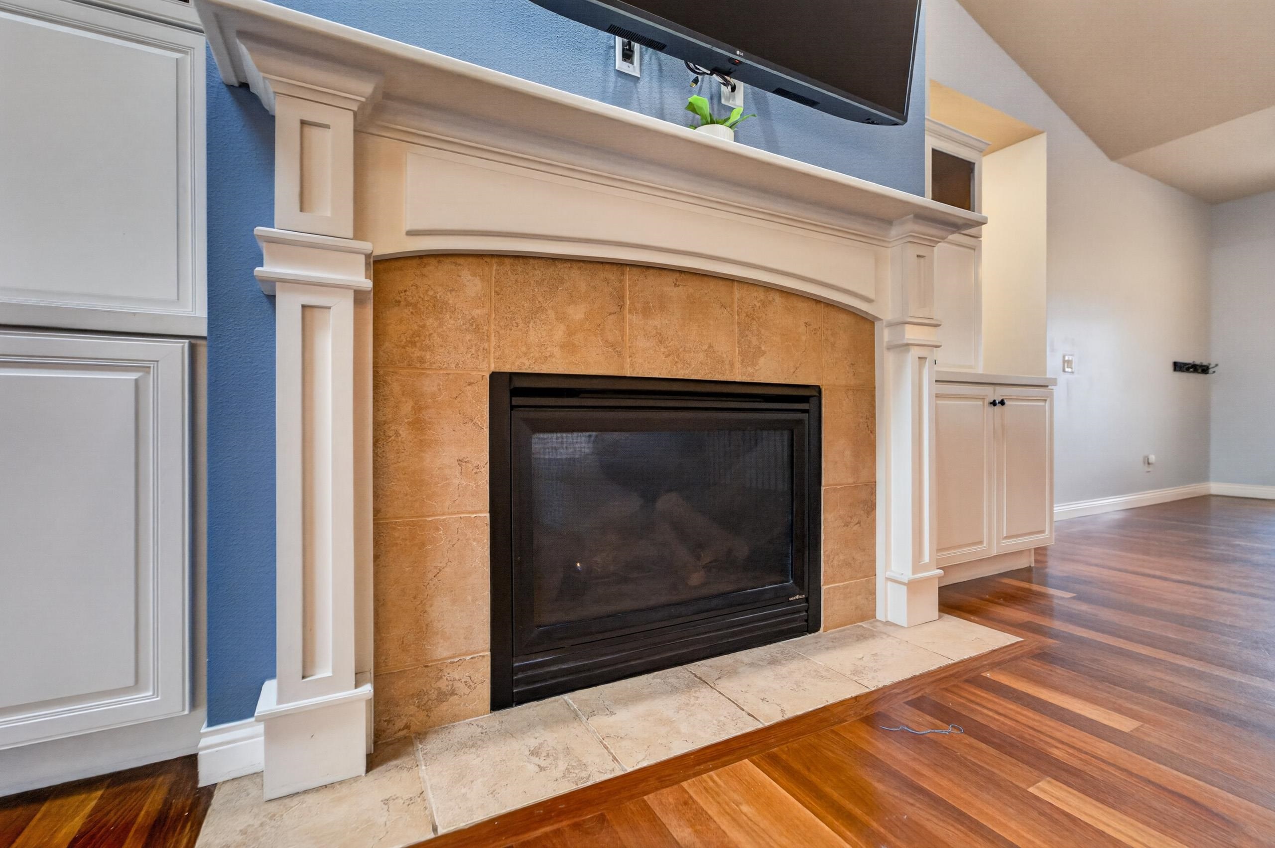 609 South Meadowbrook Lane Waunakee, WI 53597 - Photo 5 of 48