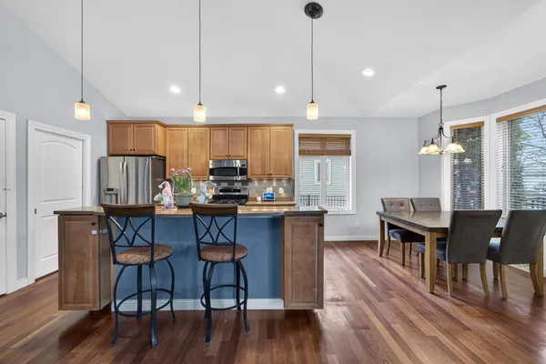 $637,000 | 609 South Meadowbrook Lane, Waunakee, WI 53597