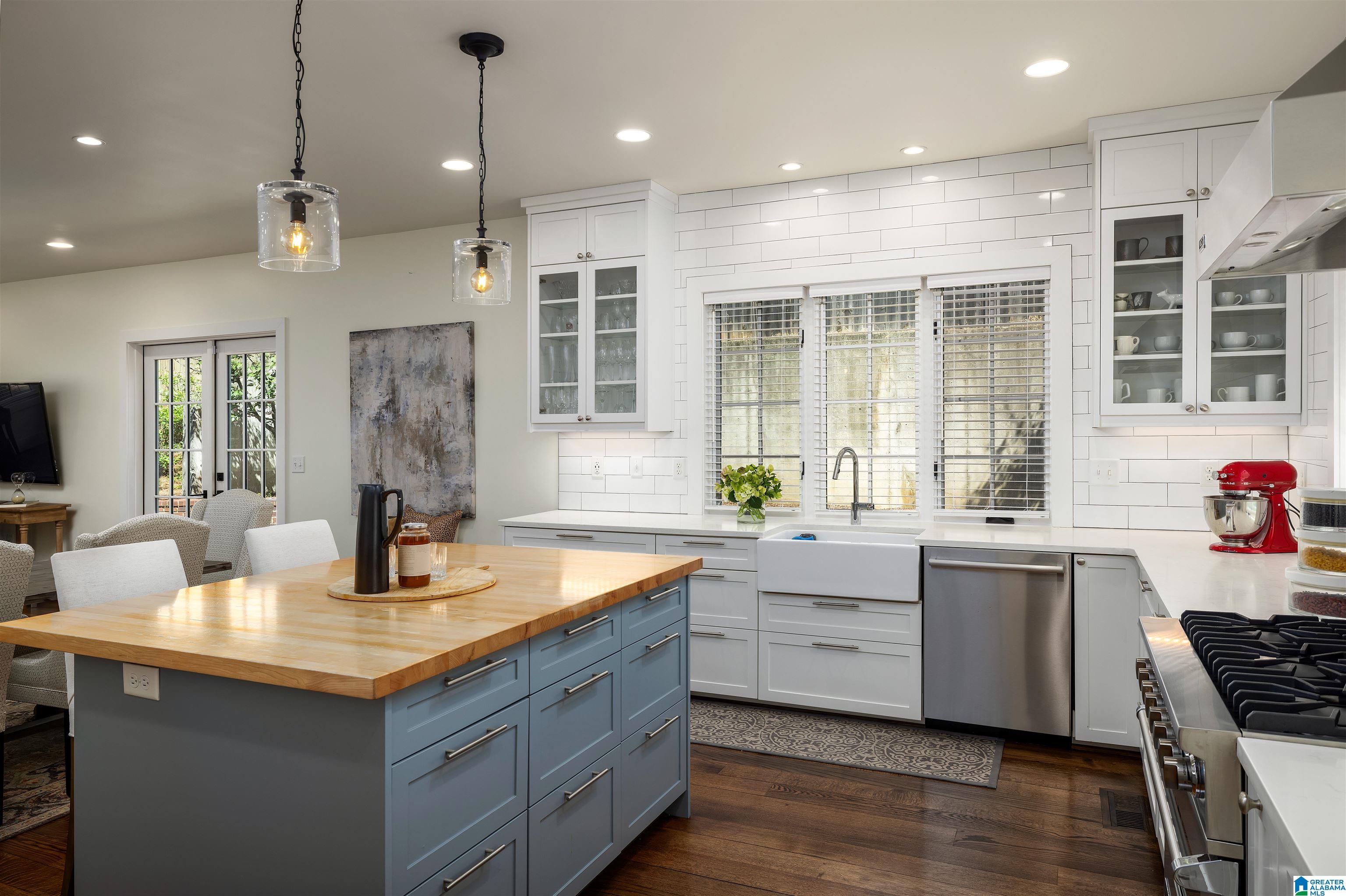 1106 Irving Road Birmingham, AL 35209 - Photo 13 of 52