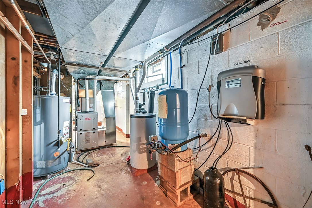 1808 Depot Road Salem, OH 44460 - Photo 47 of 50 View of Furnace and HWT