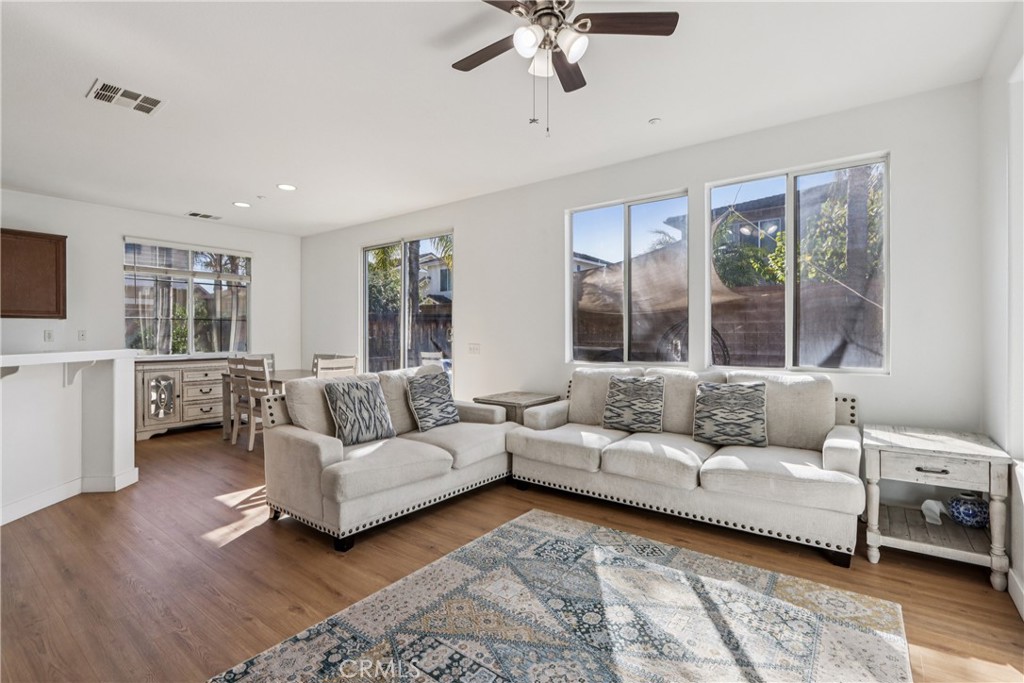 11372 Riverpass Court Riverside, CA 92505 - Photo 5 of 27