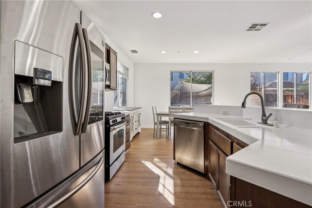 11372 Riverpass Court Riverside, CA 92505 - Photo 8 of 27