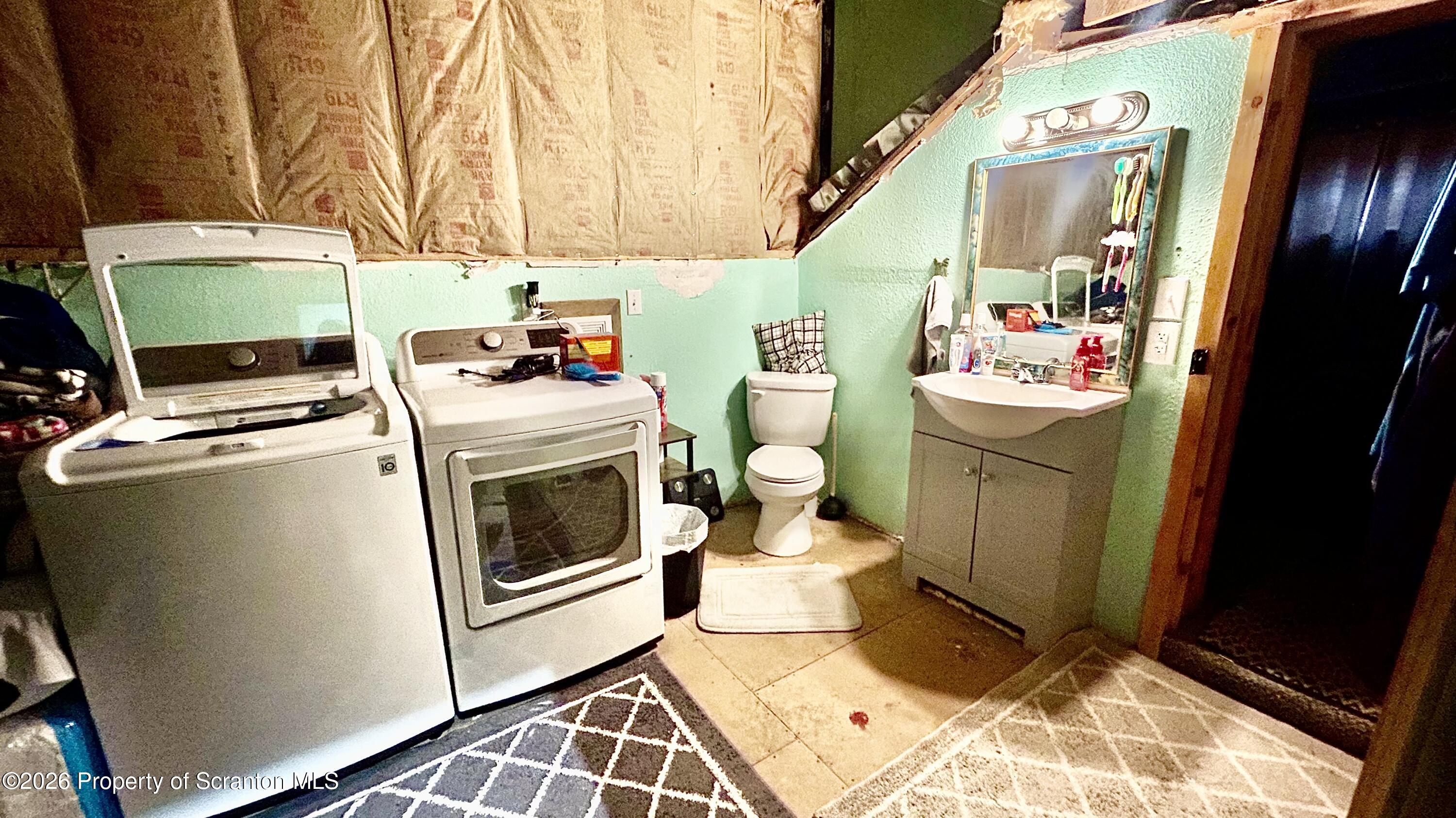 305 Mountain Road Susquehanna, PA 18847 - Photo 21 of 26 Bath/Laundry