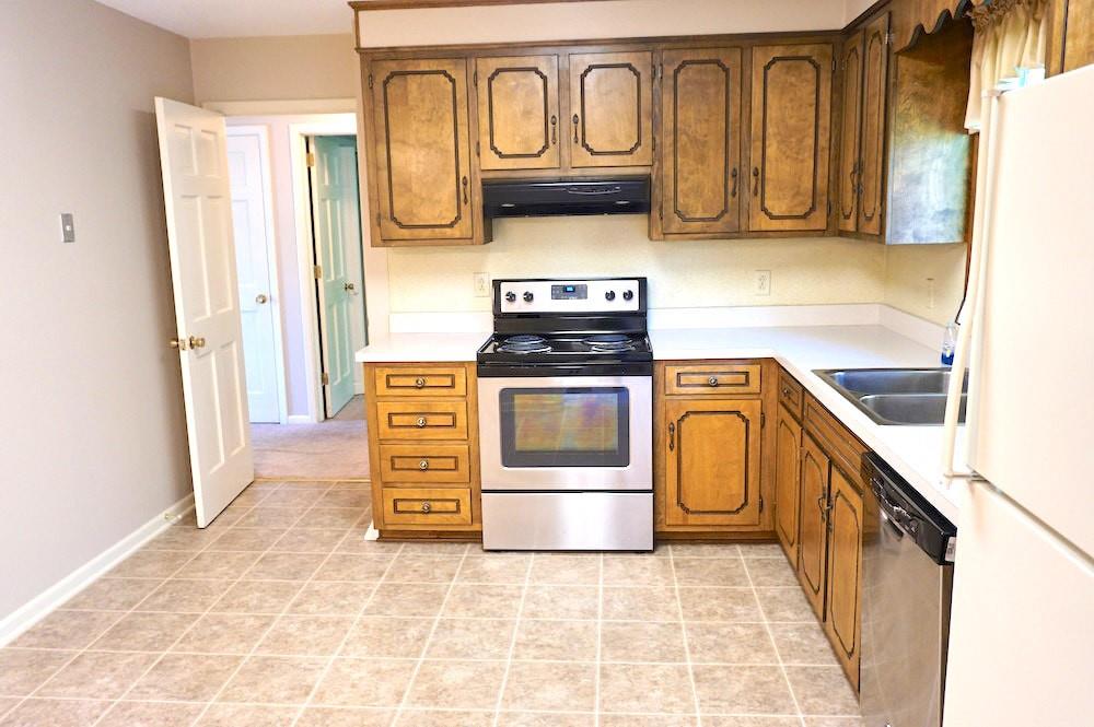 517 Rock Barn Road Northeast Conover, NC 28613 - Photo 14 of 43 Gallery Image 14
