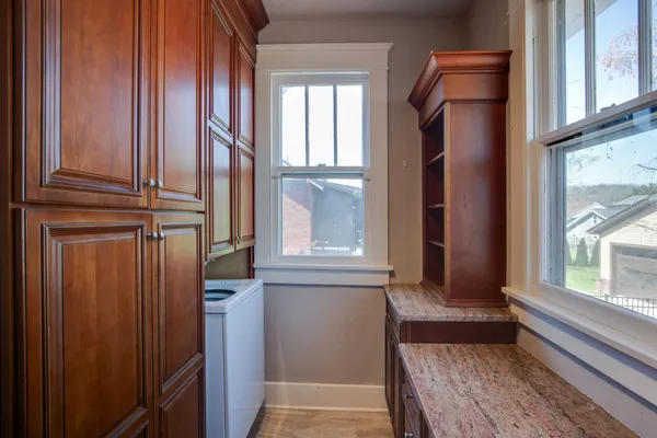 $2,800 | 1031 Maynor Avenue, Nashville, TN 37216