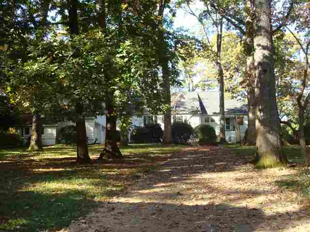202 Riverside Drive Greenville, SC 29605 - Photo 13 of 15 Gallery Image 13