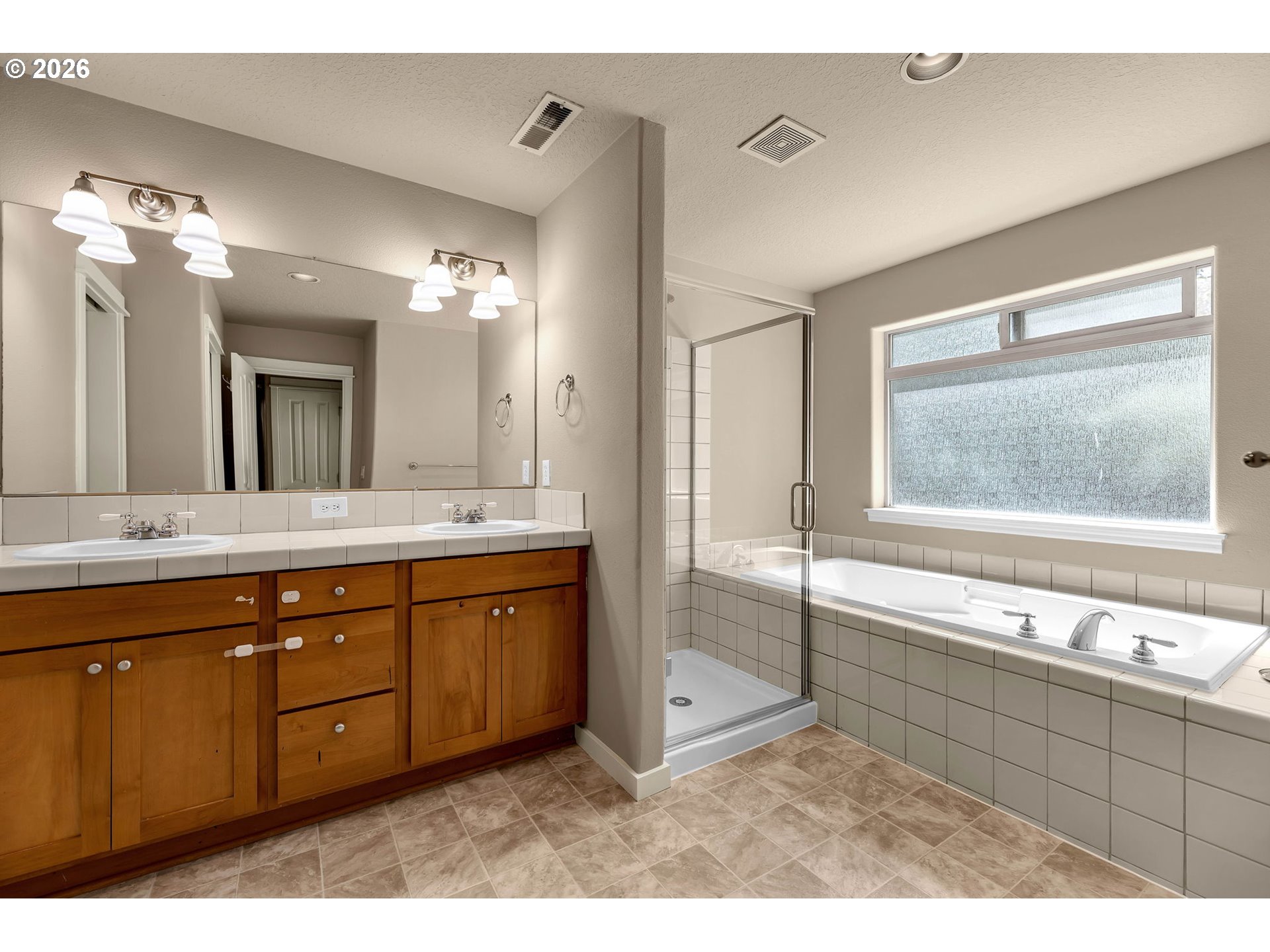 16018 Southwest 77th Terrace Portland, OR 97224 - Photo 33 of 48