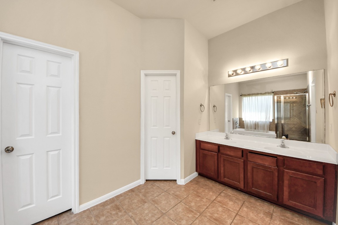 2514 Broad Timbers Drive Spring, TX 77373 - Photo 21 of 41