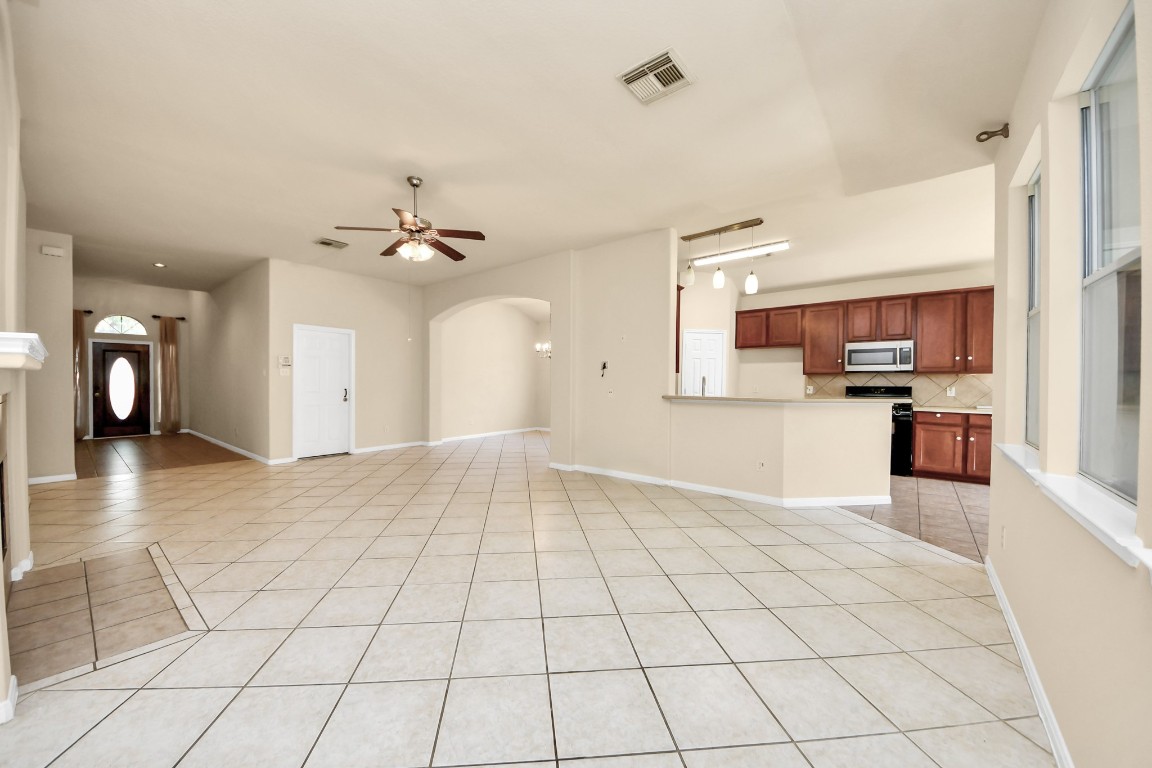 2514 Broad Timbers Drive Spring, TX 77373 - Photo 6 of 41
