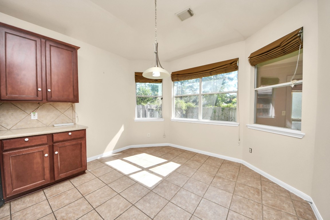 2514 Broad Timbers Drive Spring, TX 77373 - Photo 9 of 41