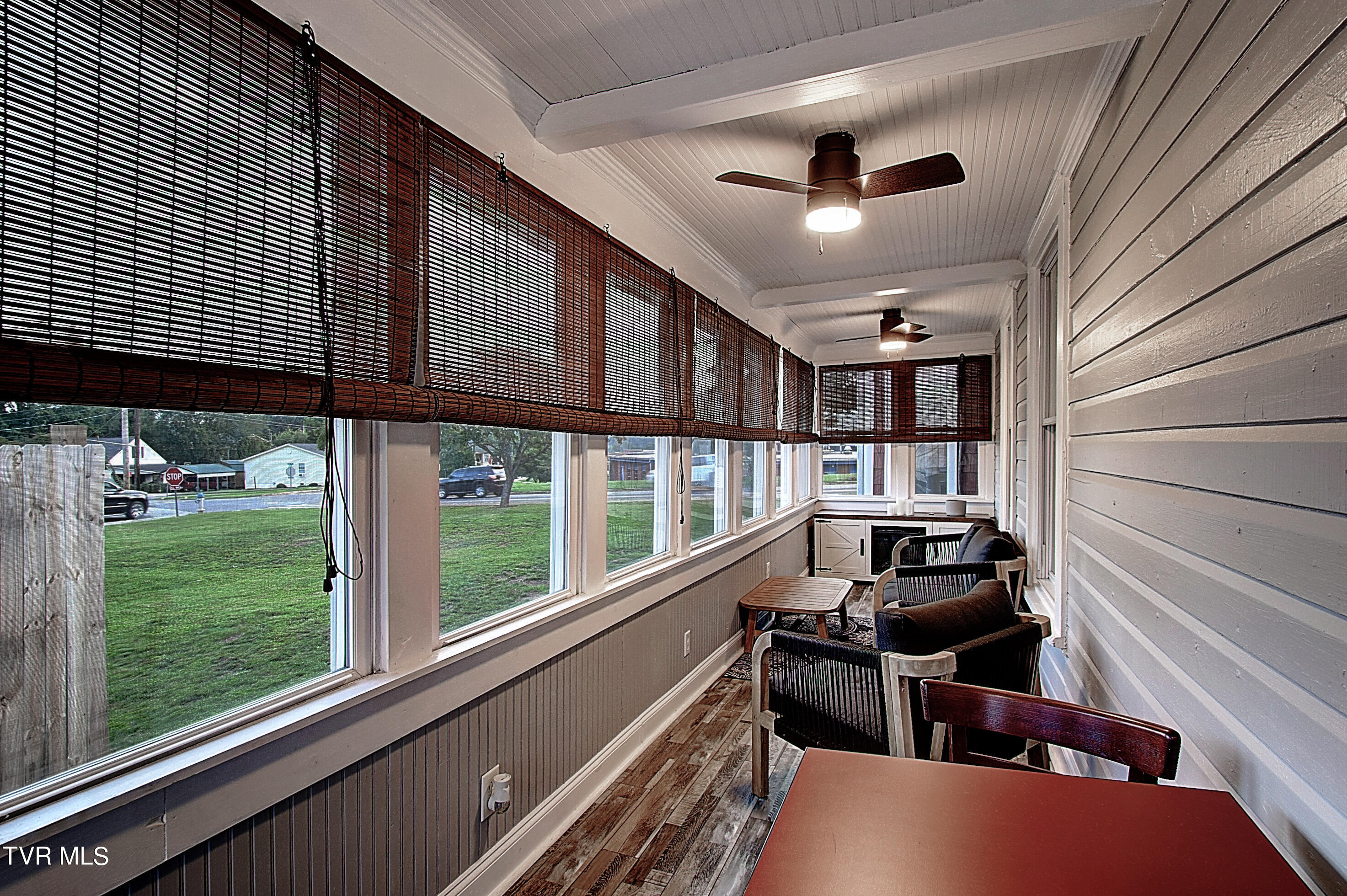 504 Maple Street Elizabethton, TN 37643 - Photo 18 of 36 DSC_0244And8more