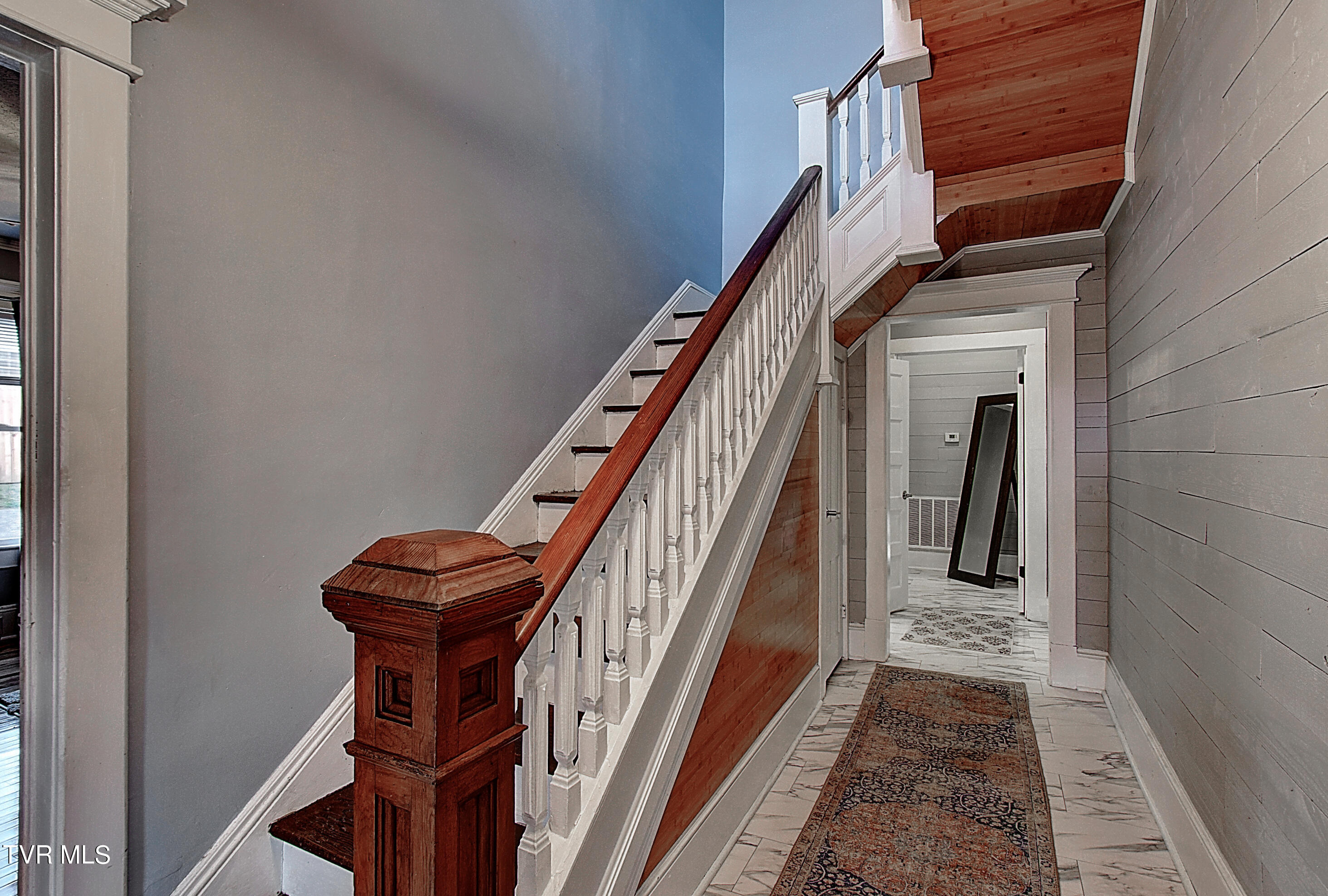 504 Maple Street Elizabethton, TN 37643 - Photo 26 of 36 DSC_0433And8more