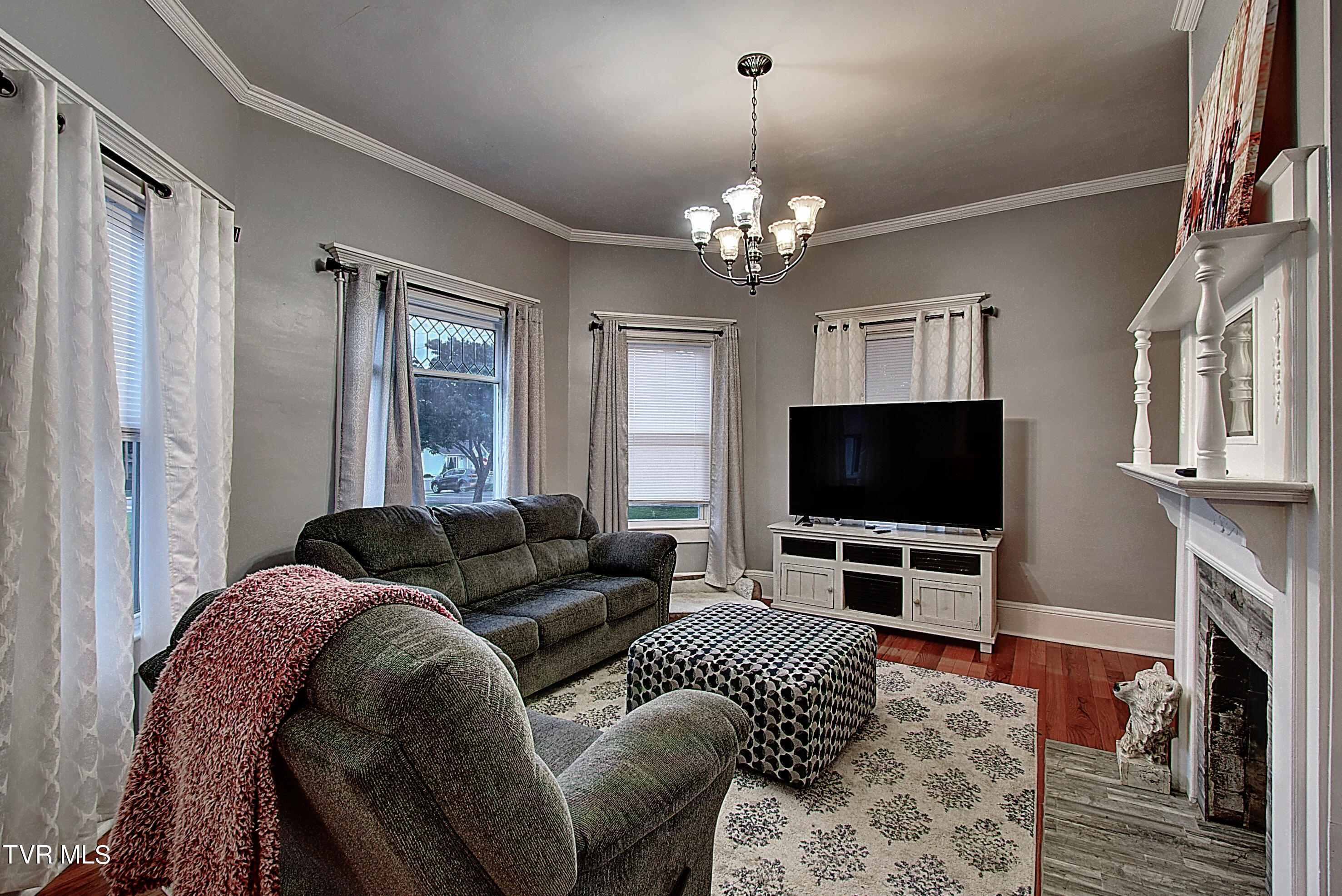 504 Maple Street Elizabethton, TN 37643 - Photo 6 of 36 DSC_0028And8more