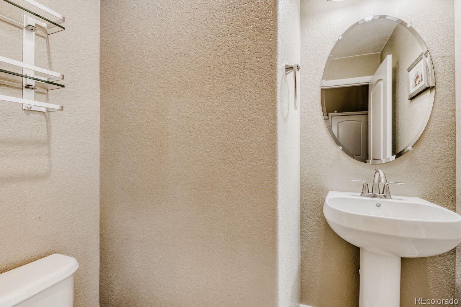 9534 Rosato Court Highlands Ranch, CO 80126 - Photo 23 of 45