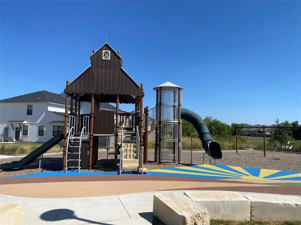 $2,200 | 283 Fieldwood Drive, Unit A, Buda, TX 78610