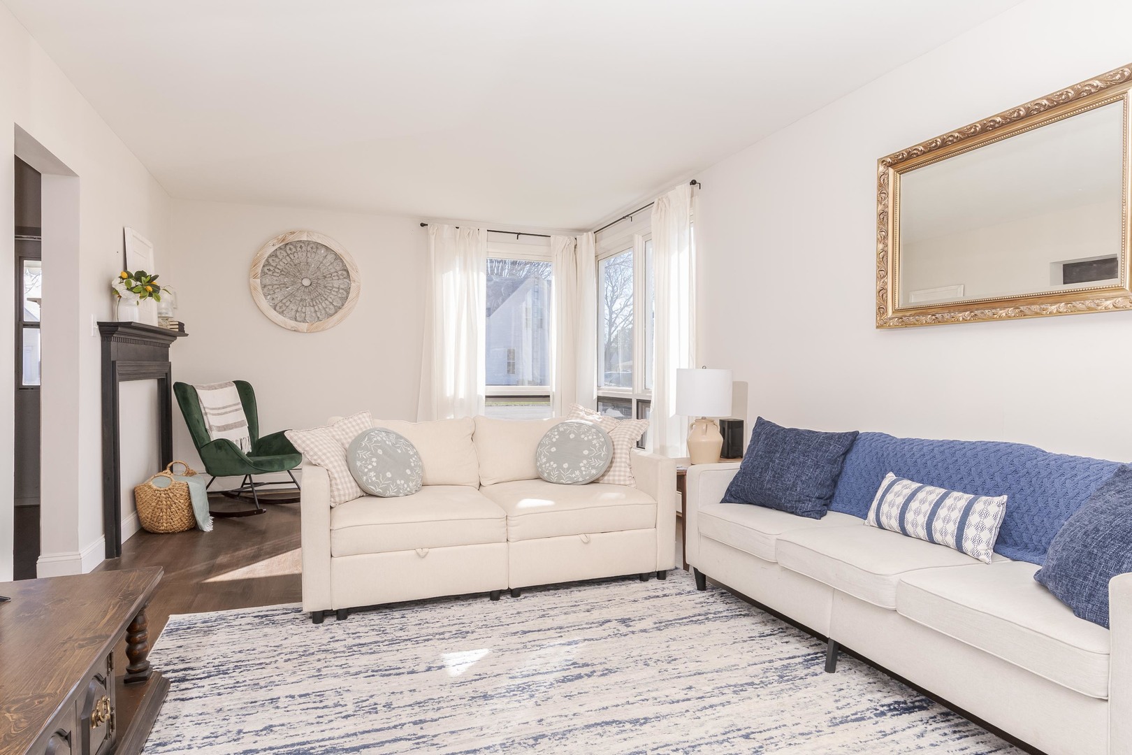 309 North Oak Street Toluca, IL 61369 - Photo 2 of 69 a living room with furniture and a window