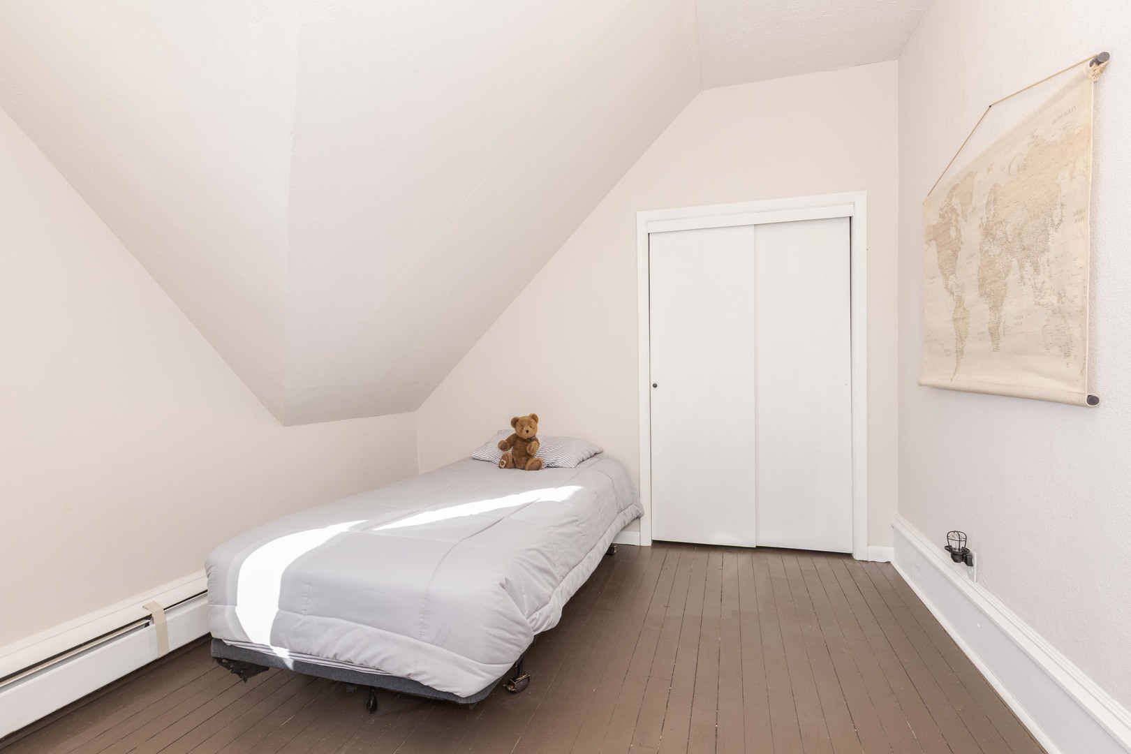 309 North Oak Street Toluca, IL 61369 - Photo 36 of 69 a spacious bedroom with a bed and a window