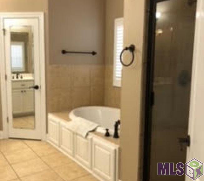 8573 Grand View Drive Baton Rouge, LA 70809 - Photo 11 of 21 Gallery Image 11