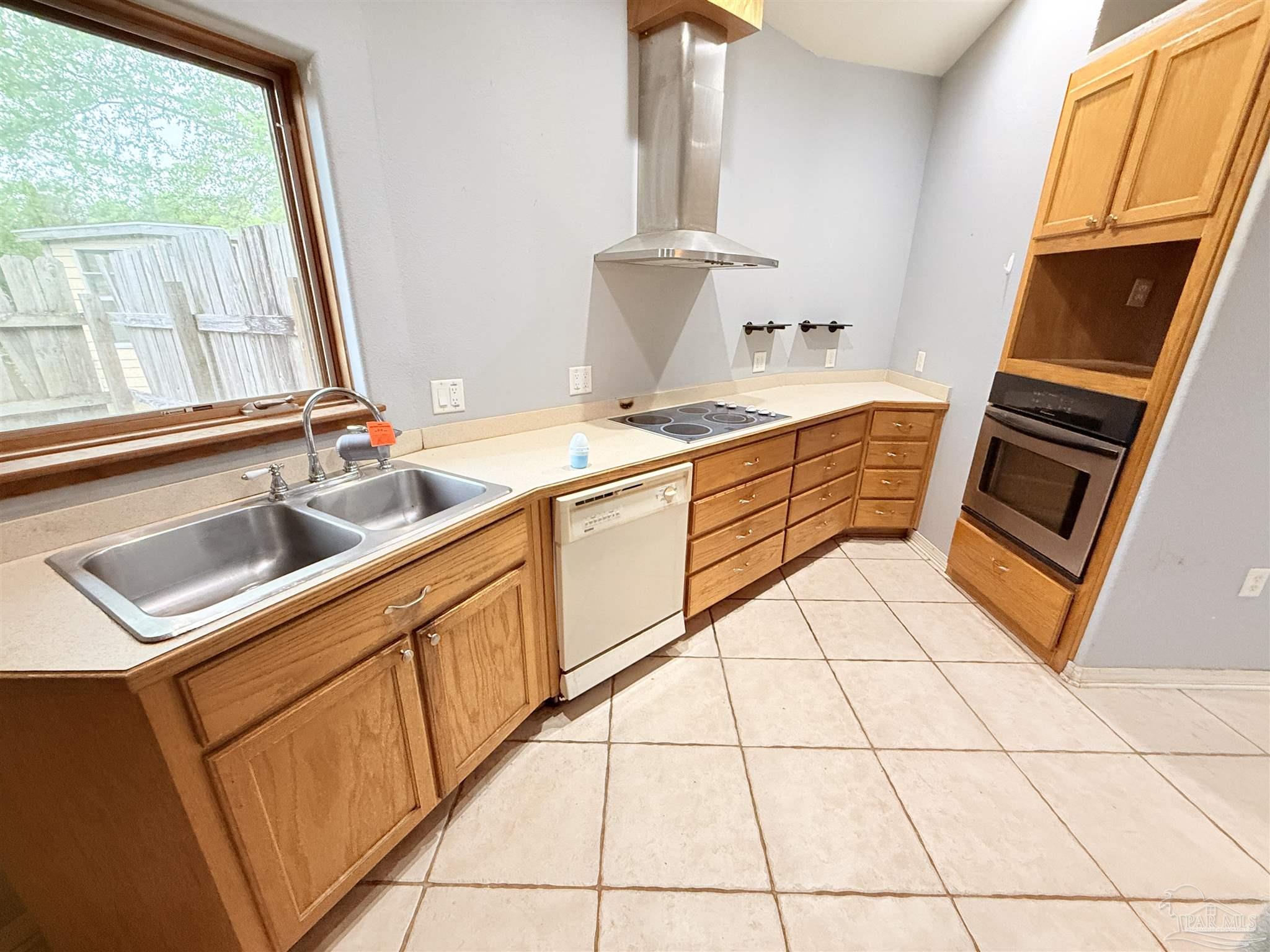 11307 Boundary Line Road Milton, FL 32583 - Photo 6 of 13 Gallery Image 6