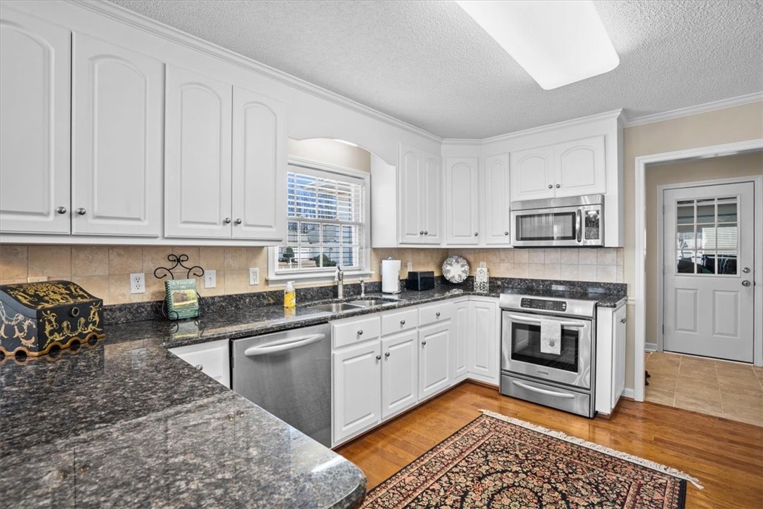 107 Bradley Park Anderson, SC 29621 - Photo 6 of 29