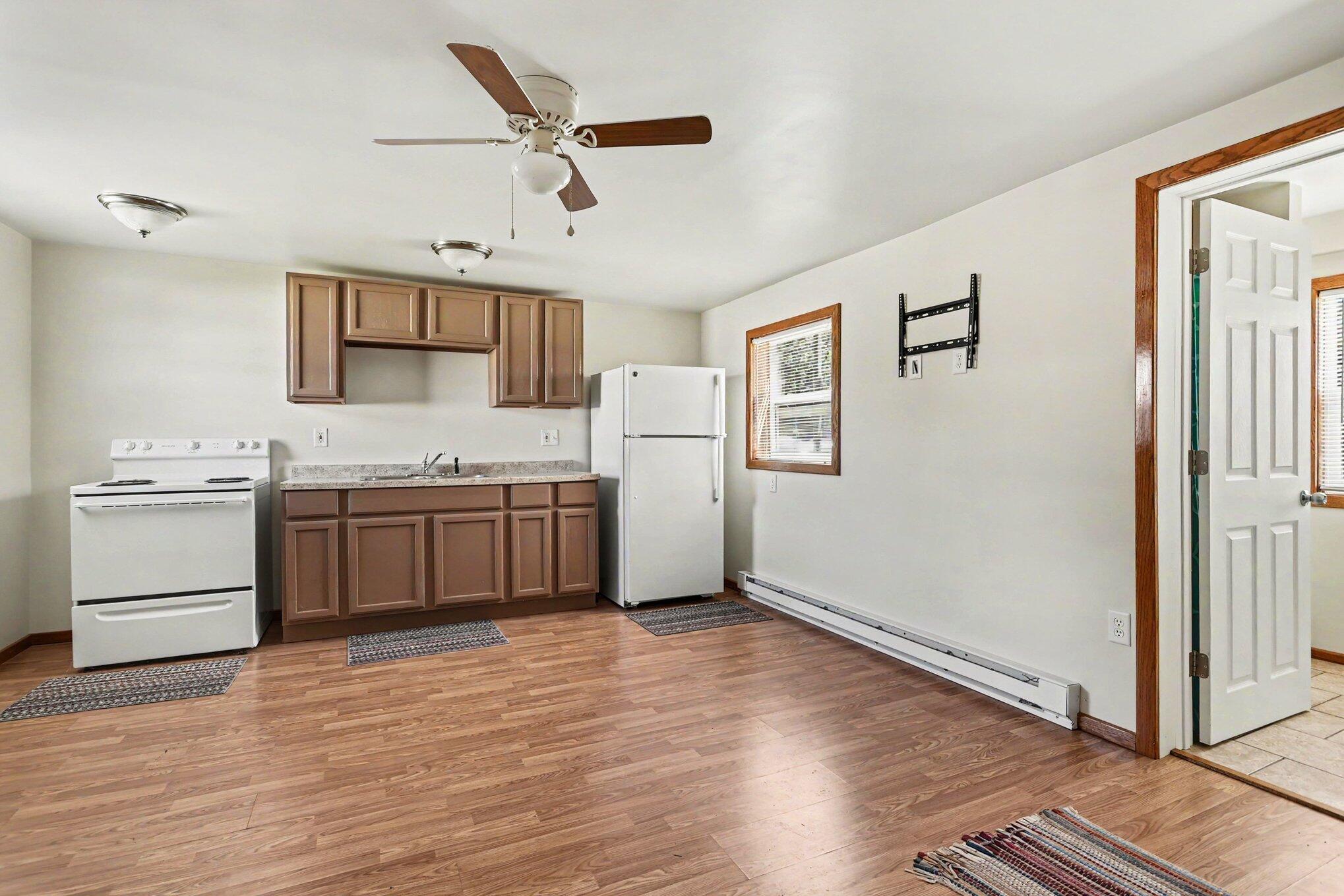 4737 Territorial Road Benton Harbor, MI 49022 - Photo 15 of 39 008_file_8220
