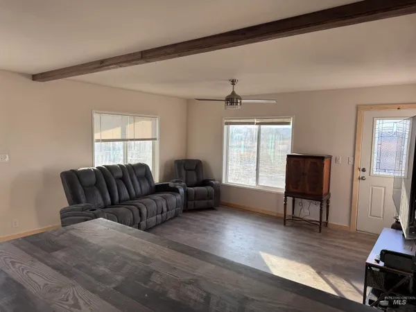 $590,000 | 2803 W Highway, Emmett, ID 83617