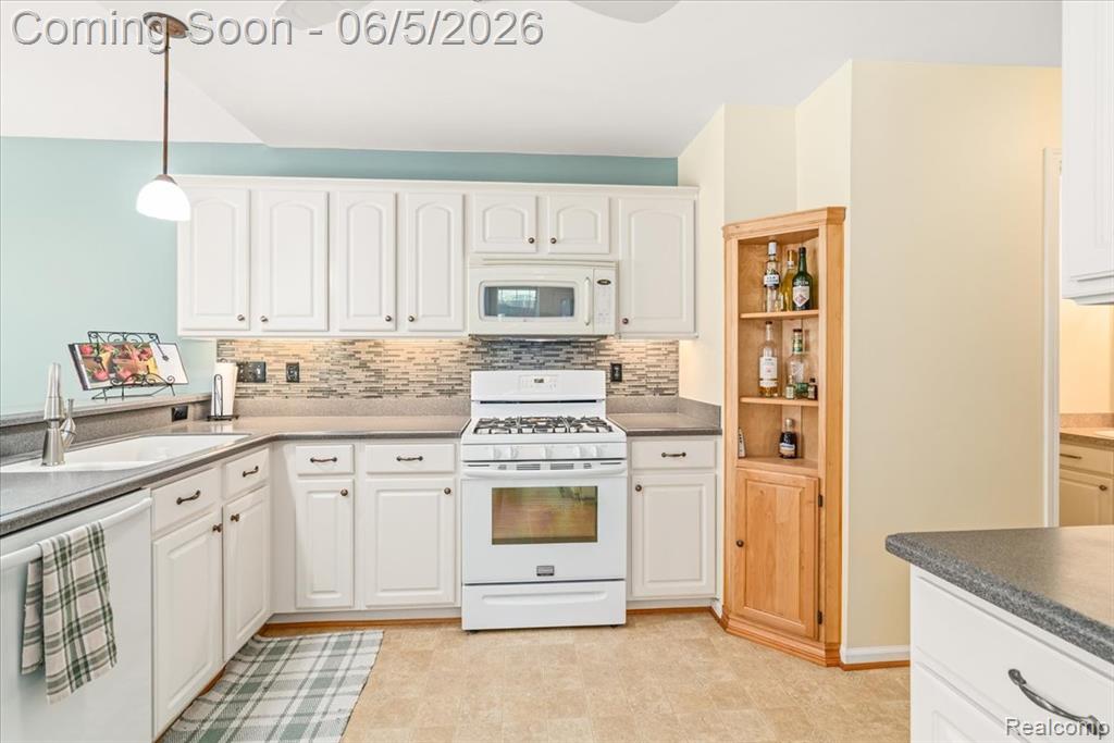 49105 Hawksburry Road Canton, MI 48188 - Photo 12 of 51