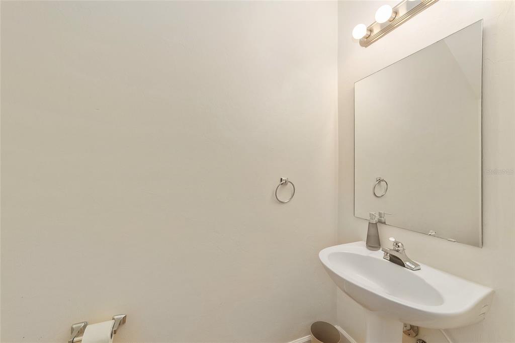 2915 Southwest 35th Place, Unit 102 Gainesville, FL 32608 - Photo 16 of 32