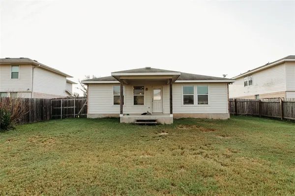 $1,725 | 429 Blackman Trail, Hutto, TX 78634