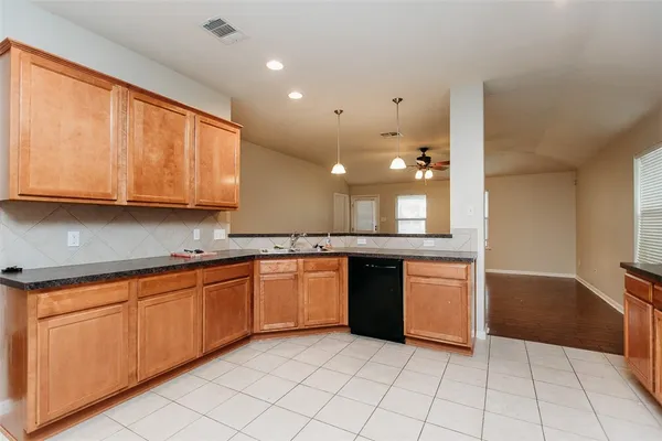 $1,725 | 429 Blackman Trail, Hutto, TX 78634