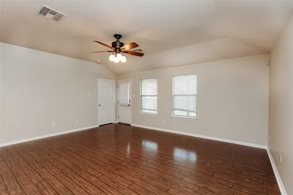 $1,725 | 429 Blackman Trail, Hutto, TX 78634