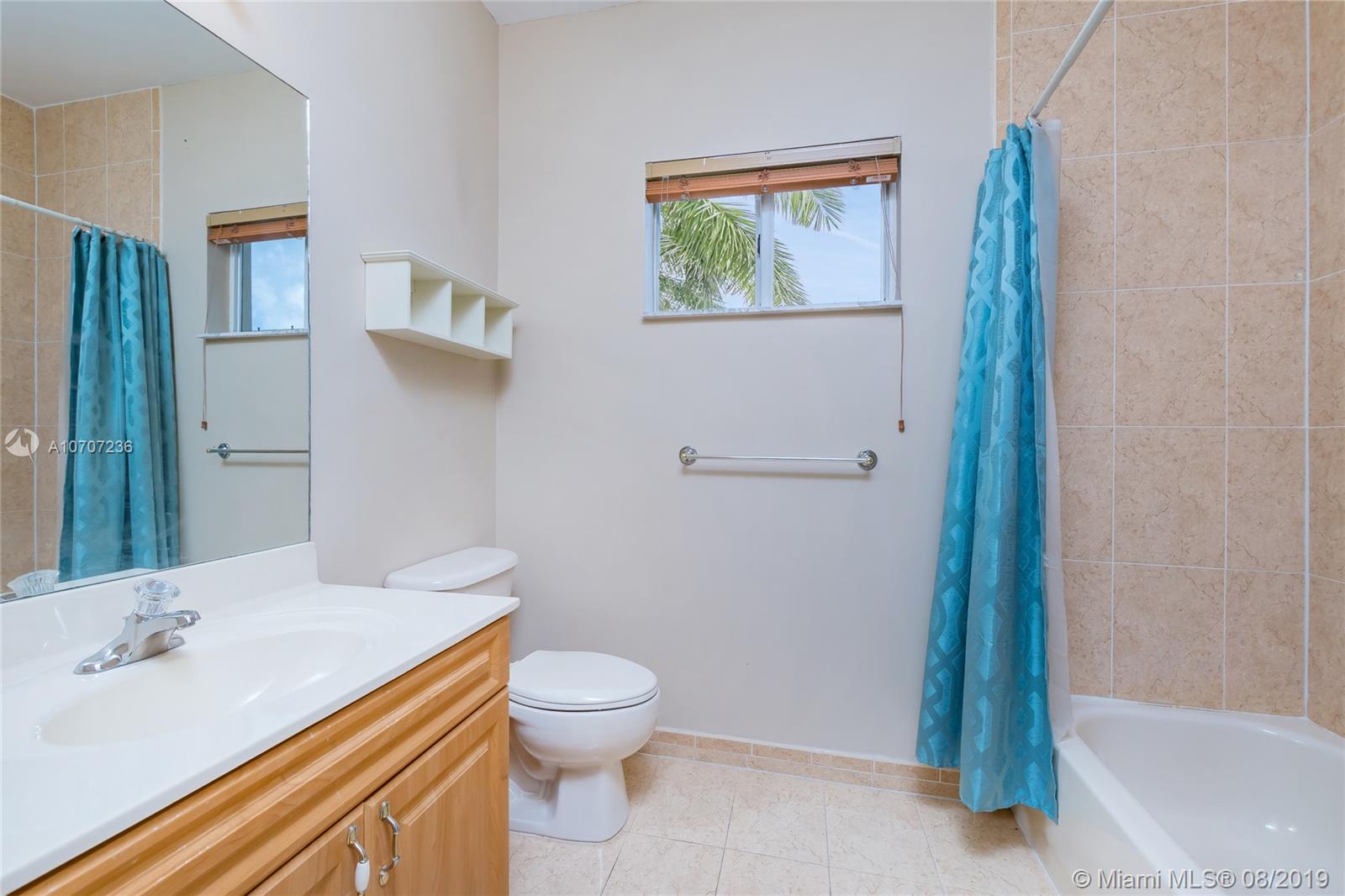 2605 Northeast 41st Road Homestead, FL 33033 - Photo 22 of 33 2nd bathroom