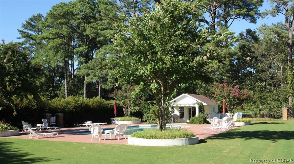 35 West High Bank Road White Stone, VA 22578 - Photo 29 of 37 Well landscaped & cared for!! So inviting!!