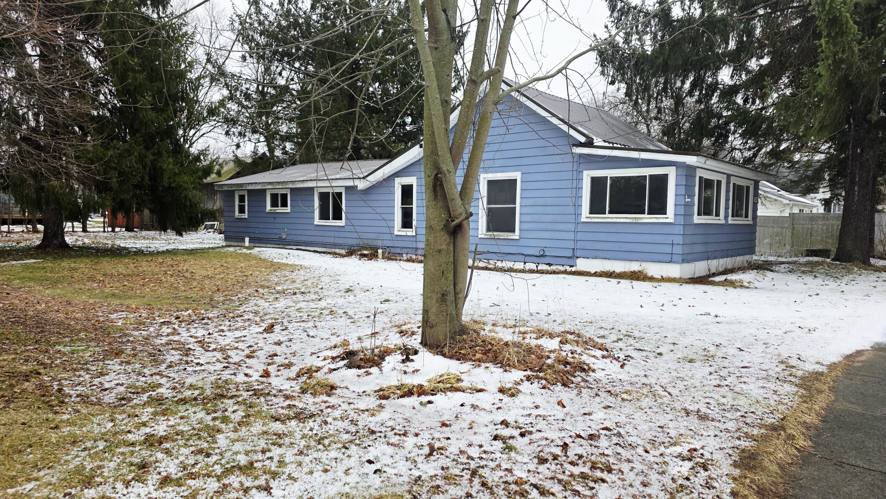 321 South 4th Street Edmore, MI 48829 - Photo 24 of 25 20260316_111124