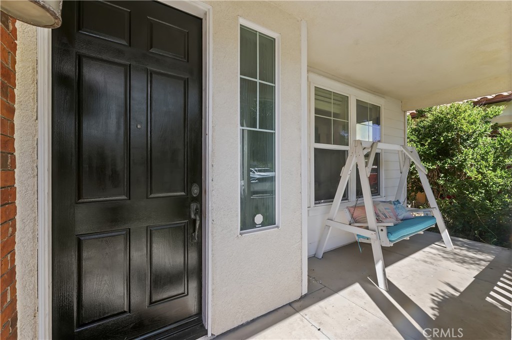 31244 Locust Court Temecula, CA 92592 - Photo 3 of 30 a view of a entryway of the house