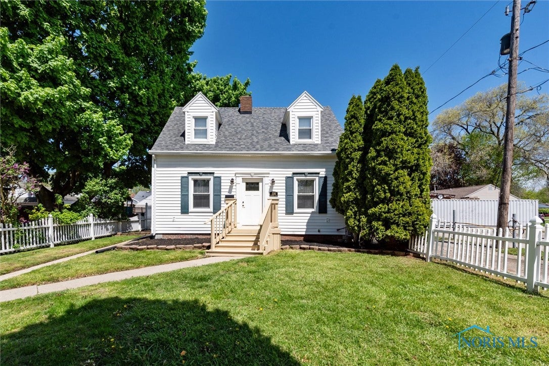 516 Cloverdale Road Toledo, OH 43612 - Photo 1 of 42 Gallery Image 1
