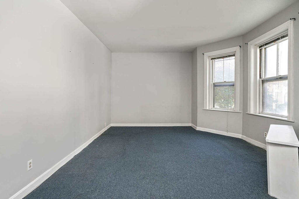 141 Chiswick Road, Unit 1 Boston, MA 02135 - Photo 3 of 21 Gallery Image 3